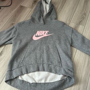 Cropped Nike hoodie